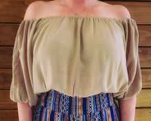 Load image into Gallery viewer, Off the shoulder effortless top
